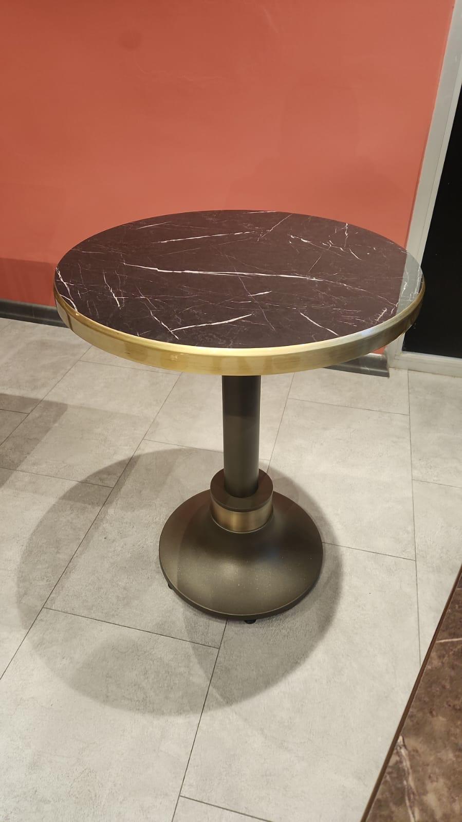 Bordo Mermer Yuvarlak Lobi Masası